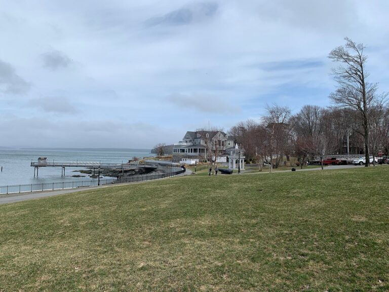 Bar Harbor Inn beyond the lawn at Agamont Park